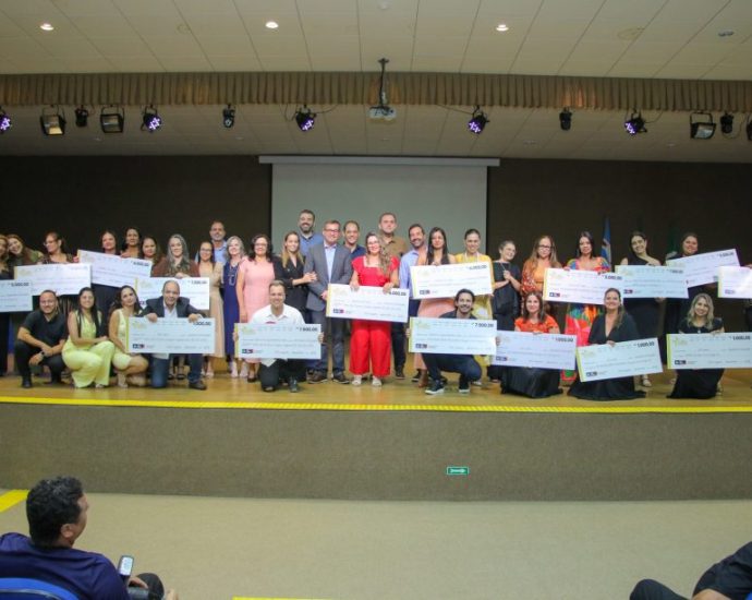 PREMIO PROFESSOR DA INFANCIA 40 1 scaled 1