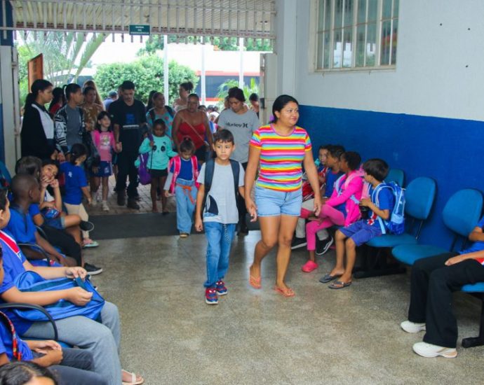 VOLTA AS AULAS 10 02 39 1 scaled 1